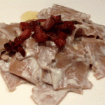 Maltagliati con farina di castagne, robiola e pancetta affumicata